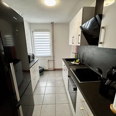 Ohpardon! - Monteurwohnung Im 1 Og, Einzelbetten, Garten *