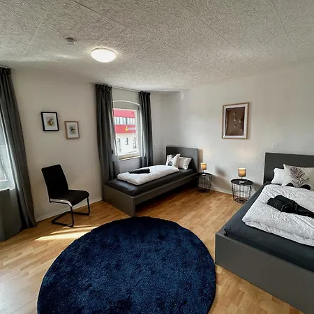 Ohpardon! - Monteurwohnung Im 1 Og, Einzelbetten, Garten